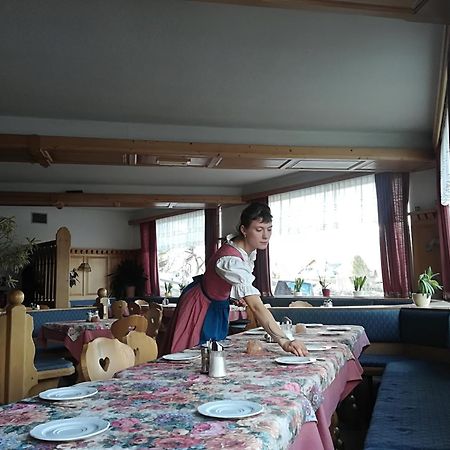 Hotel Pension Sonnenuhr Tauplitz Esterno foto