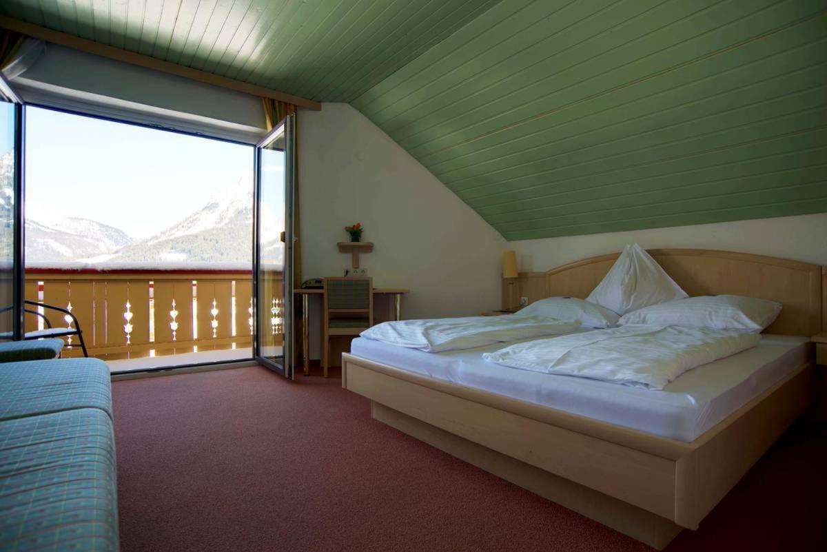 Hotel Pension Sonnenuhr Tauplitz Esterno foto
