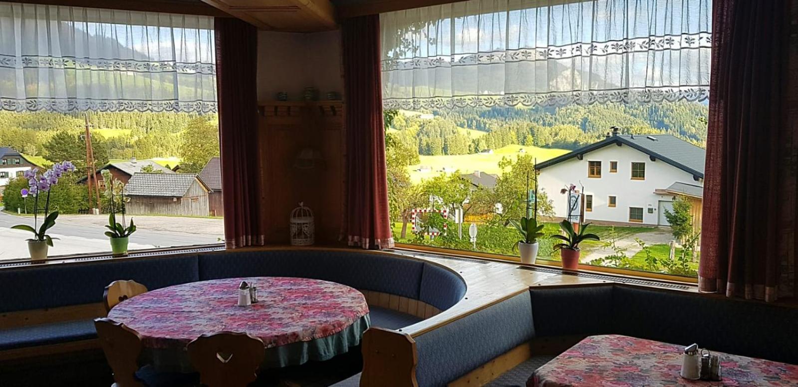 Hotel Pension Sonnenuhr Tauplitz Esterno foto